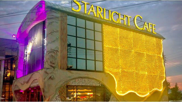 STARLIGHT CAFE